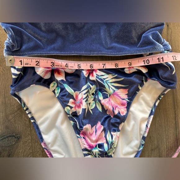 Victoria’s Secret Pink One Piece Cut Out Velvet Hawaiian Print Swimsuit Size Med - Picture 15 of 15